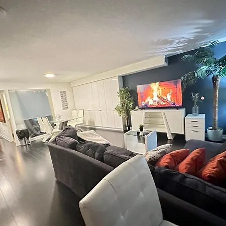 Lakeview 2Bdrms 2Baths With 3 Real Beds And Parking